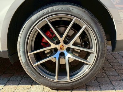 2022 Porsche MACAN — миниатюра 26