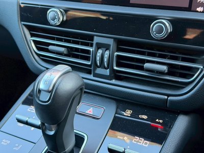 2022 Porsche MACAN — миниатюра 50