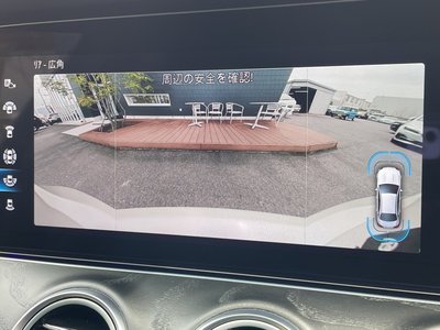 MERCEDES-BENZ E-CLASS - 10