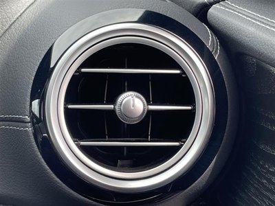 MERCEDES-BENZ E-CLASS - 10