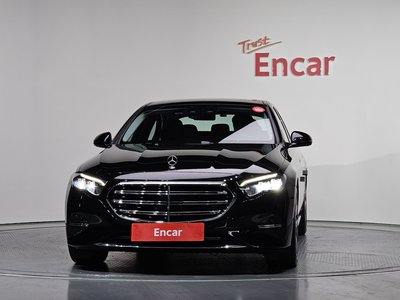 MERCEDES-BENZ E-CLASS - 2