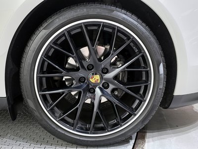 PORSCHE PANAMERA - 8
