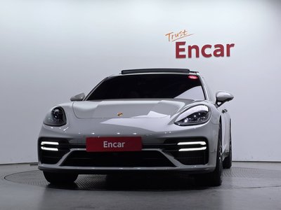 PORSCHE PANAMERA - 2