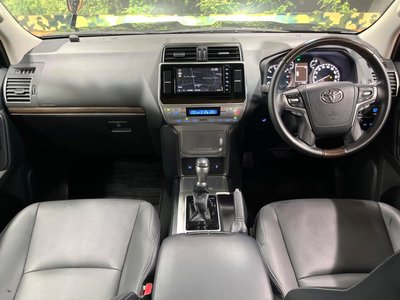 TOYOTA LAND CRUISER PRADO - 2