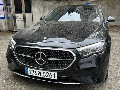 MERCEDES-BENZ E-CLASS - 1