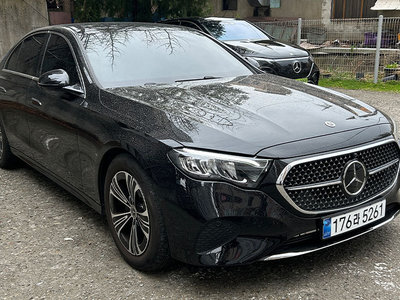 MERCEDES-BENZ E-CLASS - 4