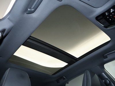 صورة 3 لـ 2023 Lexus RX
