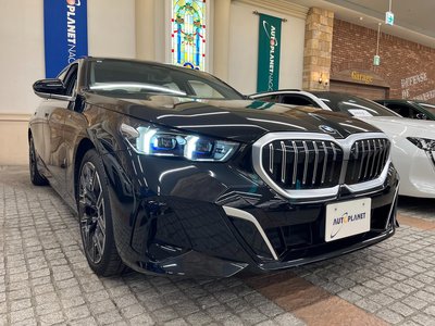 2025 BMW 5 SERIES — миниатюра 64