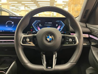 2025 BMW 5 SERIES — миниатюра 20