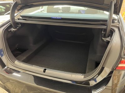 2025 BMW 5 SERIES — миниатюра 13