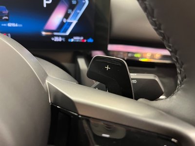 2025 BMW 5 SERIES — миниатюра 23