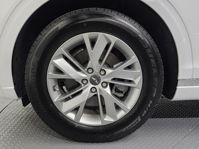 صورة 6 لـ 2023 Genesis GV70