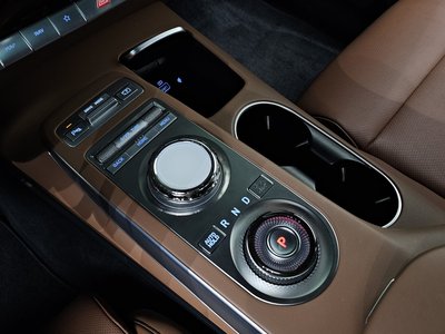 صورة مصغرة 12 لـ 2023 Genesis GV70