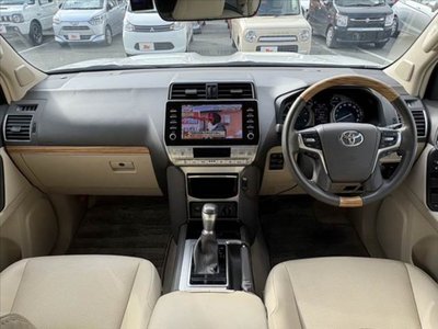TOYOTA LAND CRUISER PRADO - 3