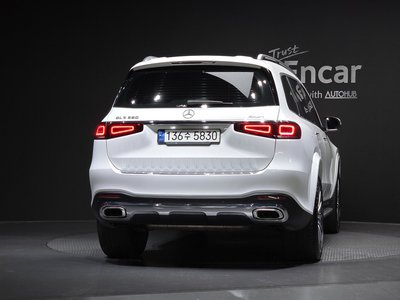 MERCEDES-BENZ GLS - 4