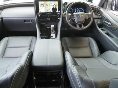 صورة مصغرة 29 لـ 2023 Toyota VELLFIRE