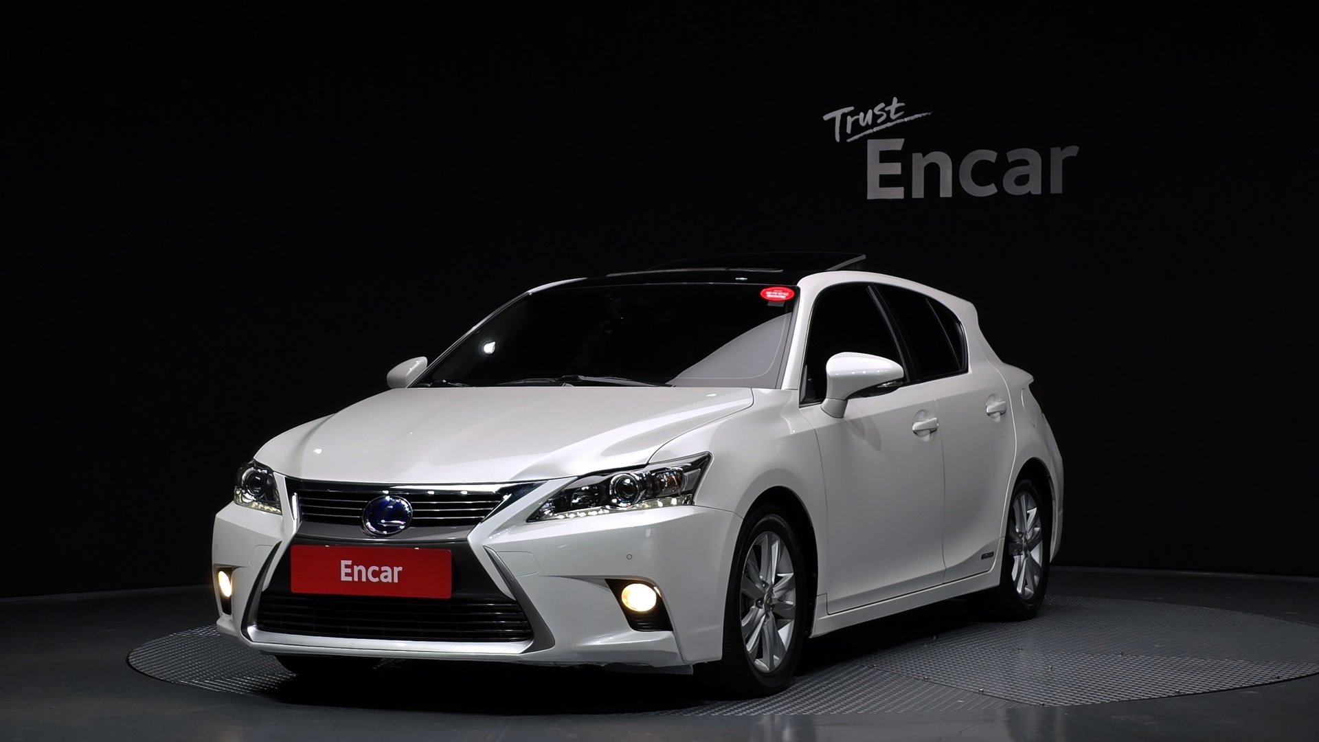 LEXUS CT - View 1