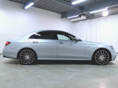 MERCEDES-BENZ E-CLASS AMG - 8