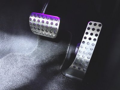 MERCEDES-BENZ E-CLASS AMG - 9