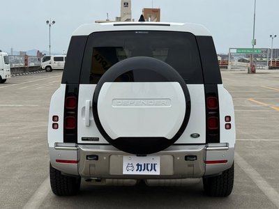 LAND ROVER DEFENDER 130 FIRST EDITION D300 WITH AIR - 4