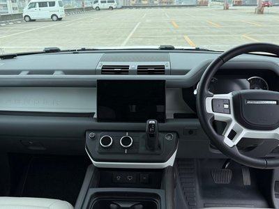 LAND ROVER DEFENDER 130 FIRST EDITION D300 WITH AIR - 5