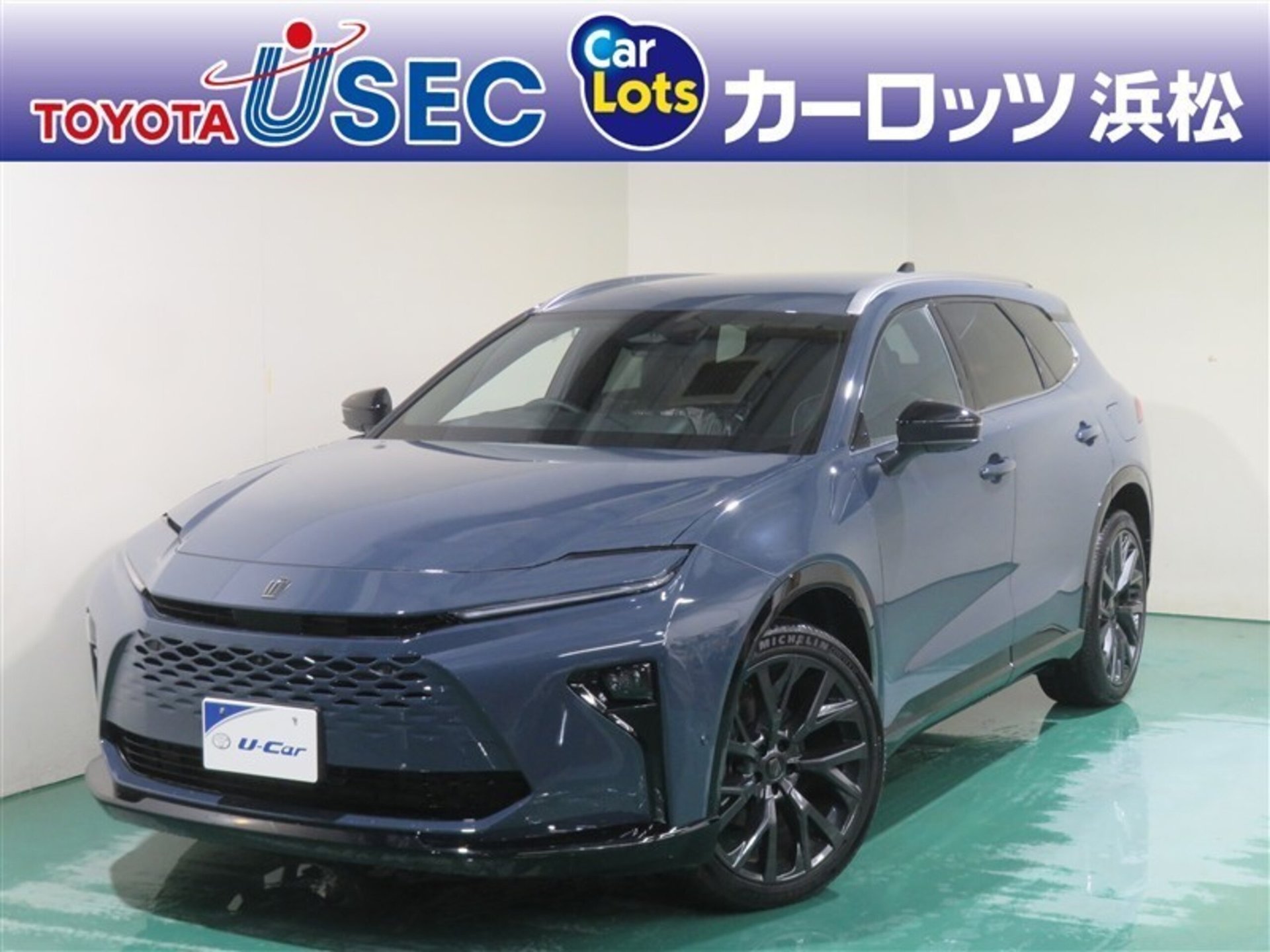 TOYOTA CROWN ESTATE - View 1