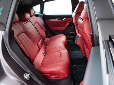 MASERATI LEVANTE - 10