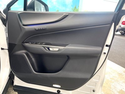 صورة مصغرة 44 لـ 2024 Lexus NX