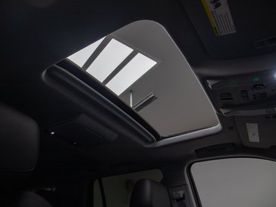 CADILLAC ESCALADE - 10