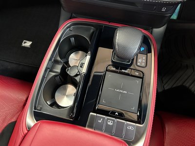 2018 Lexus LS thumbnail 44