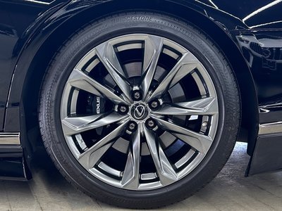 2018 Lexus LS thumbnail 25