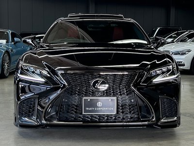 صورة 8 لـ 2018 Lexus LS