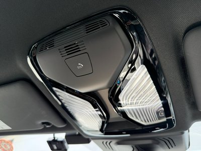 صورة مصغرة 43 لـ 2024 BMW 3 SERIES