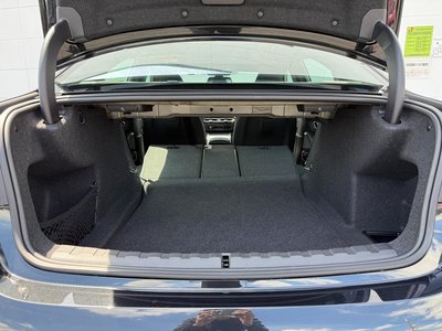 صورة مصغرة 46 لـ 2024 BMW 3 SERIES