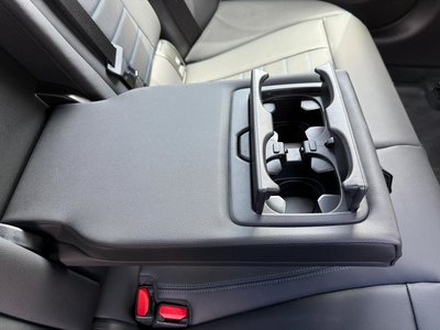 صورة مصغرة 13 لـ 2024 BMW 3 SERIES