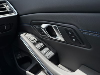 صورة مصغرة 21 لـ 2024 BMW 3 SERIES