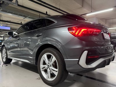 2022 AUDI Q3 photo 3