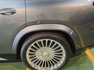 2025 Mercedes-BENZ GLS 照片 6