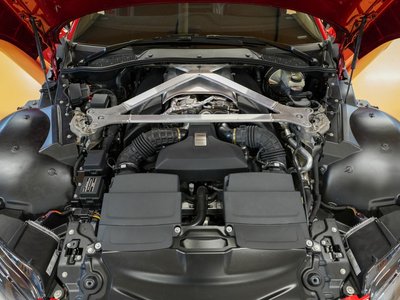 ASTON MARTIN VANTAGE - 2