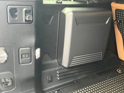 2024 LAND Rover DEFENDER — миниатюра 128