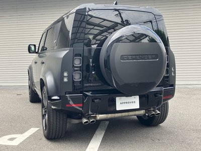 LAND ROVER DEFENDER - 10