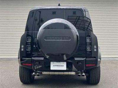 LAND ROVER DEFENDER - 9