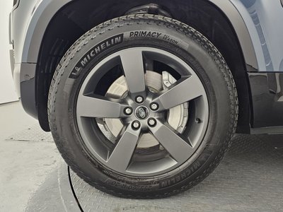 LAND ROVER DEFENDER - 9