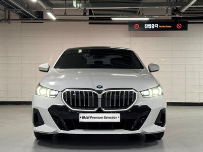2025 BMW 5 SERIES 照片 5