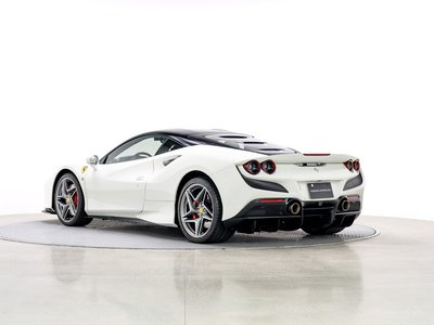FERRARI F8 - 9