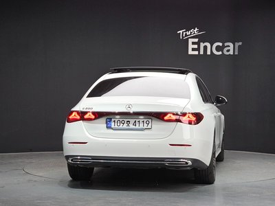 MERCEDES-BENZ E-CLASS - 3