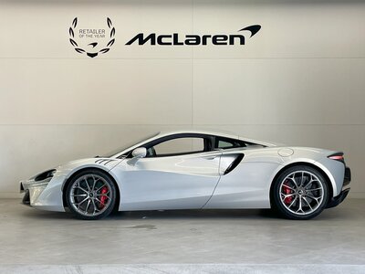 MCLAREN ARTURA - 3