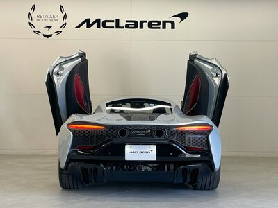 MCLAREN ARTURA - 10