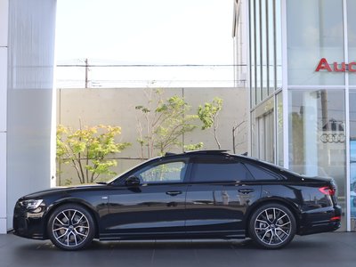 AUDI A8 - 10