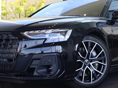AUDI A8 - 3